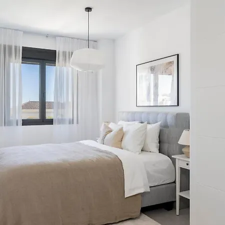 Seaviews Private Jacuzzi Rooftop&luxurious Living 아파트 에스테포나