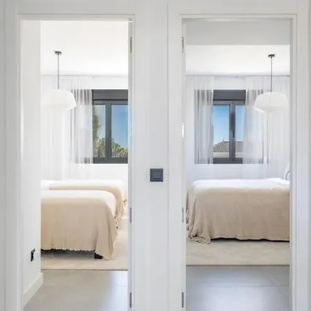 Seaviews Private Jacuzzi Rooftop&luxurious Living Apartamento Estepona