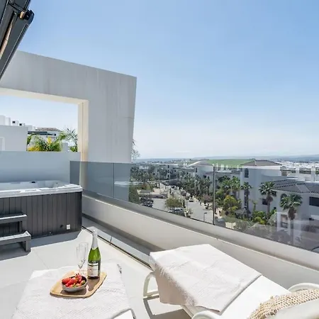Seaviews Private Jacuzzi Rooftop&luxurious Living Apartamento *